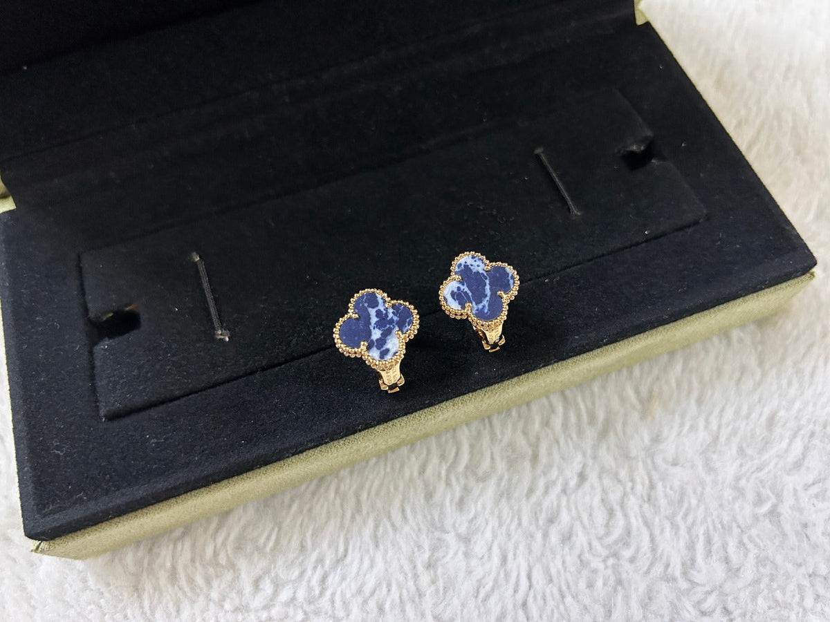 [Glow Muse]CLOVER PIETERSITE MEDIUM STUD EARRINGS