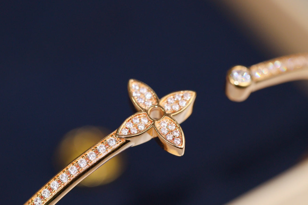 [Glow Muse]IDYLLE PINK GOLD OPEN BRACELET DIAMOND PAVED