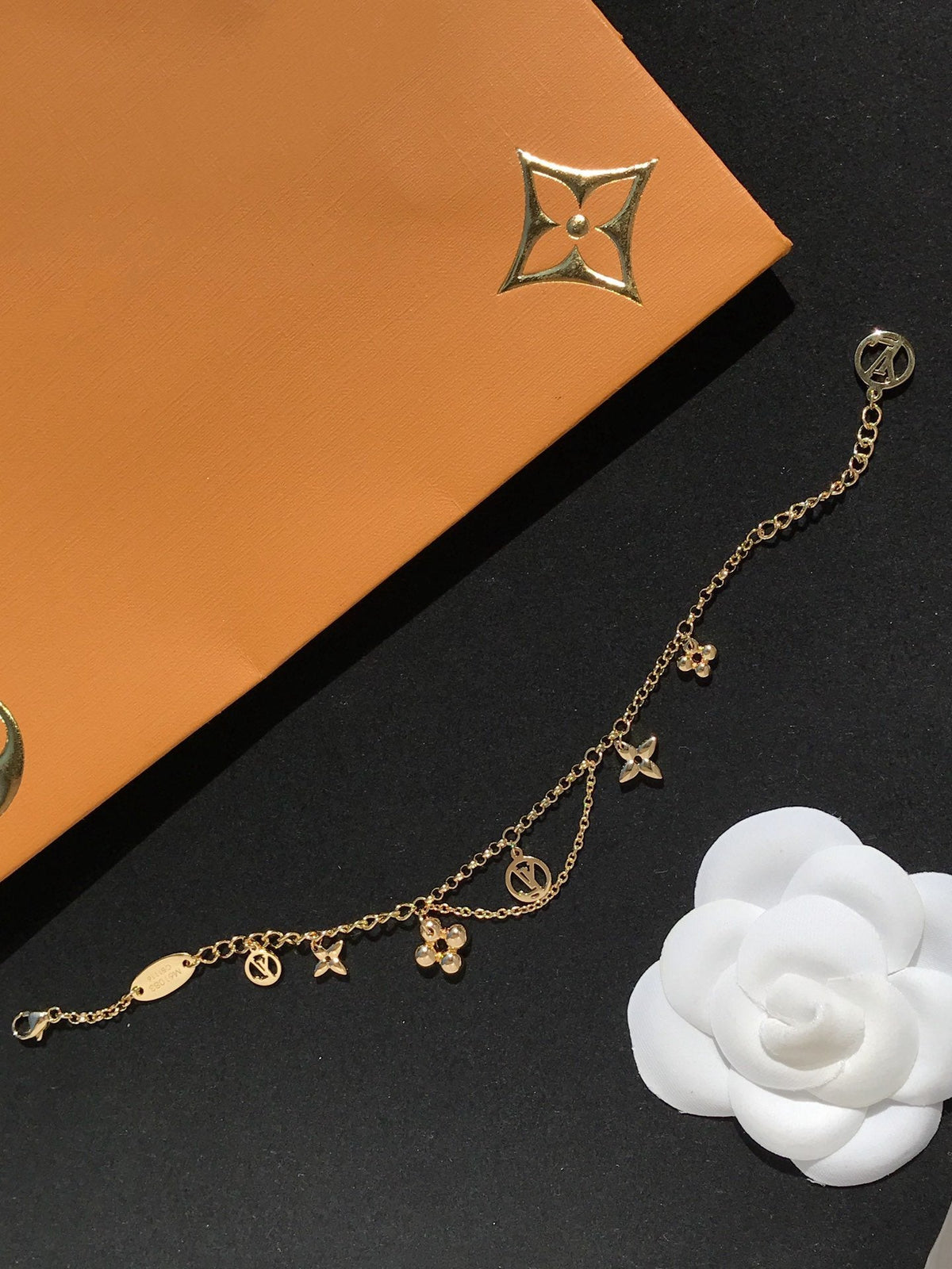 [Glow Muse]BLOOMING PINK GOLD MOP BRACELET
