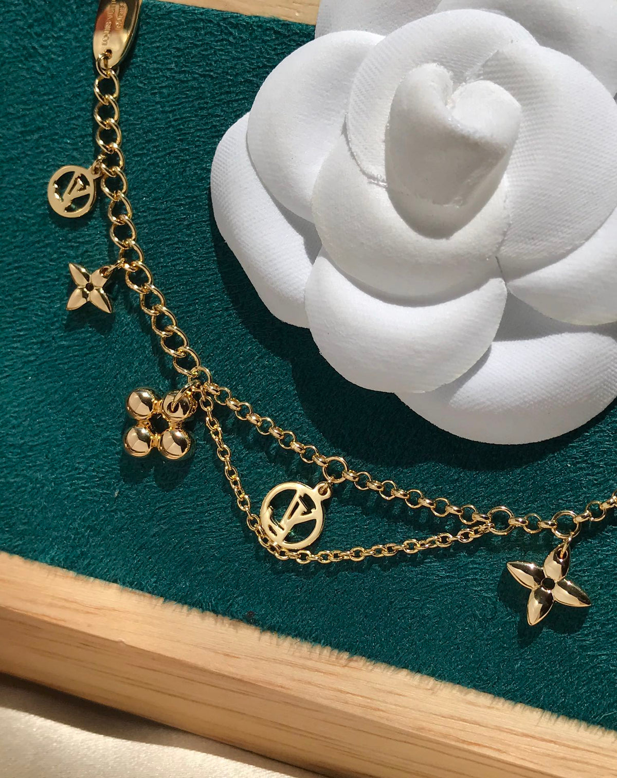 [Glow Muse]BLOOMING PINK GOLD MOP BRACELET