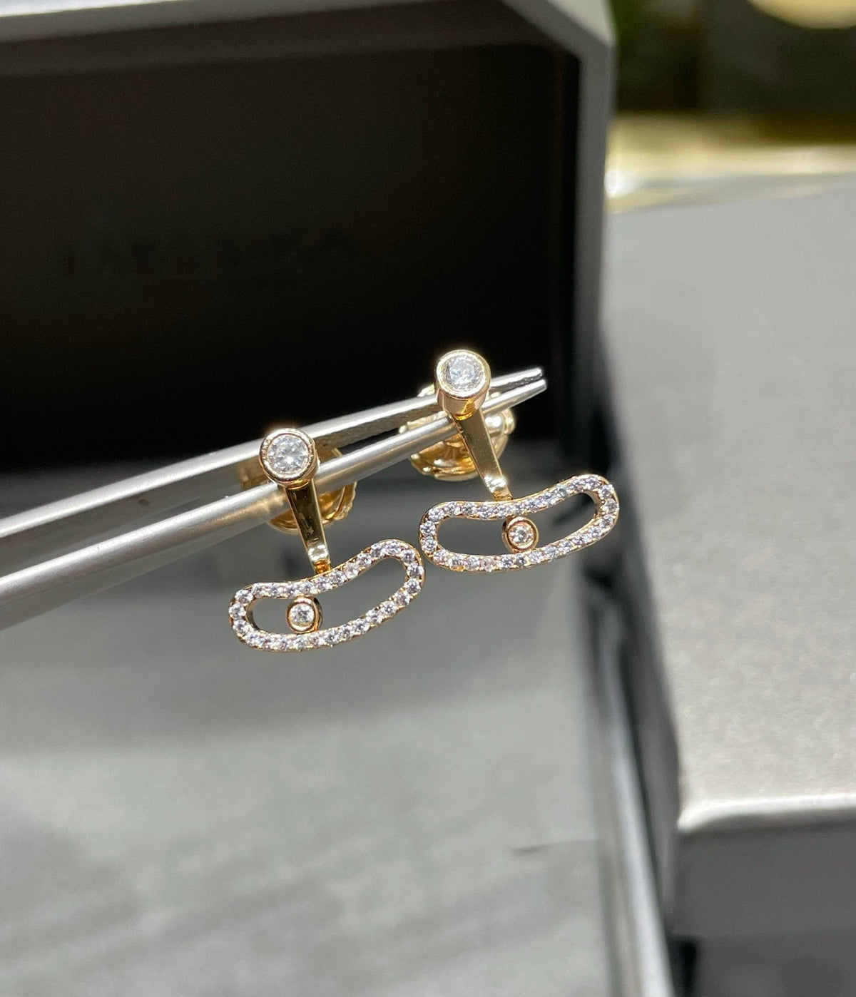 [Glow Muse]MOVE UNO PINK GOLD DIAMOND EARRINGS