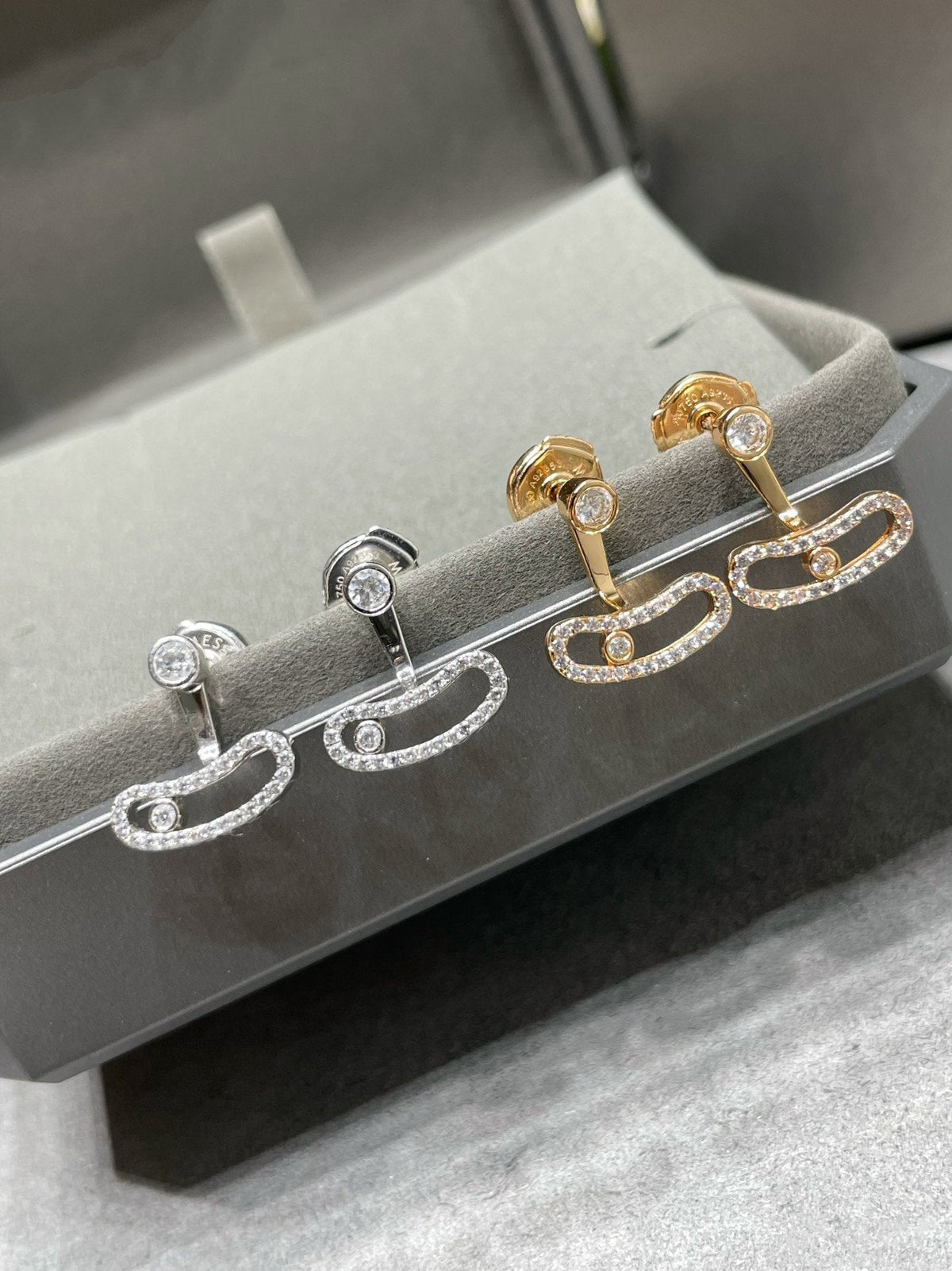 [Glow Muse]MOVE UNO PINK GOLD DIAMOND EARRINGS