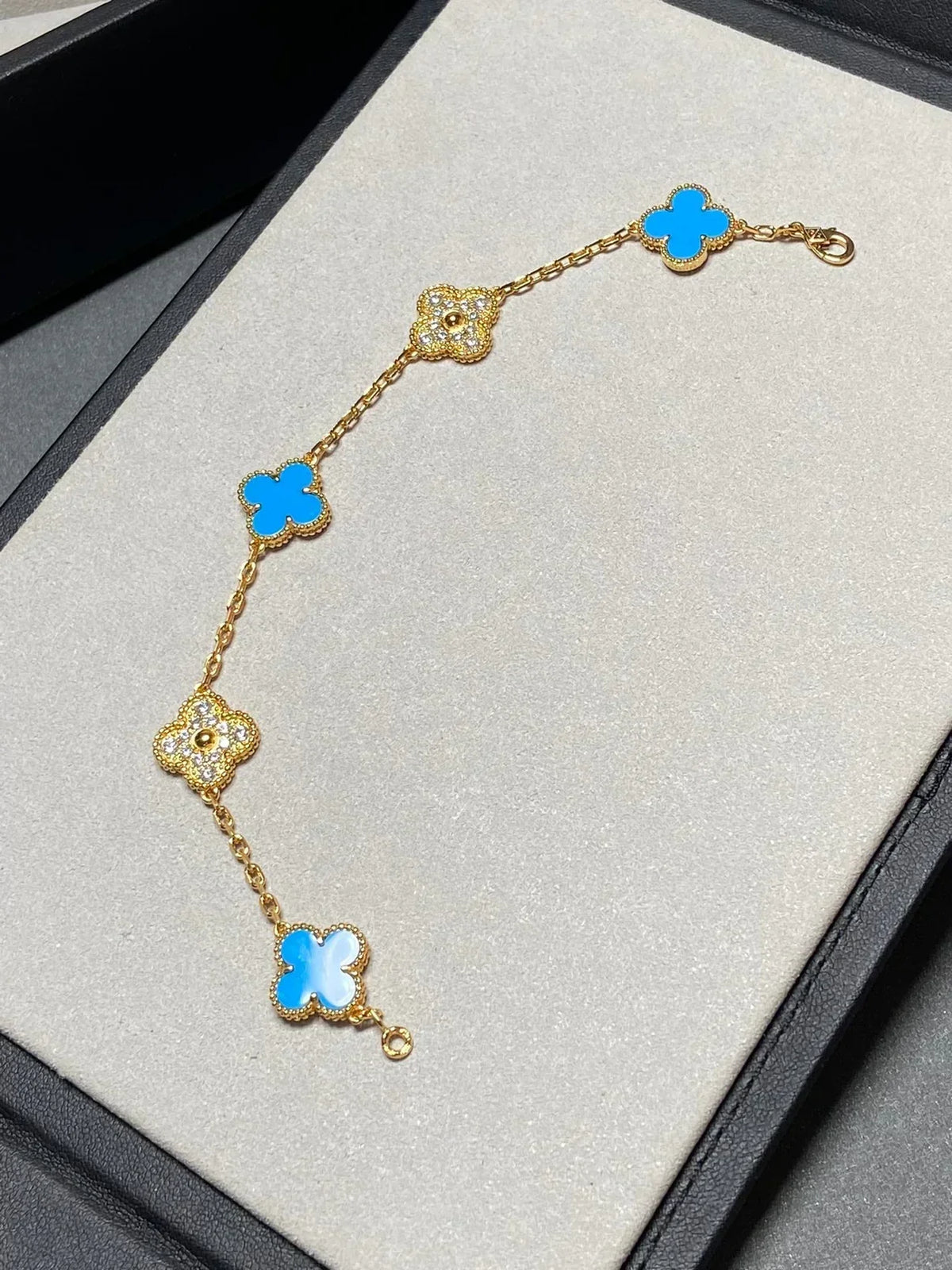 [⭐Glow Muse] CLOVER 5 MOTIF BLUE AGATE BRACELET COLLECTION