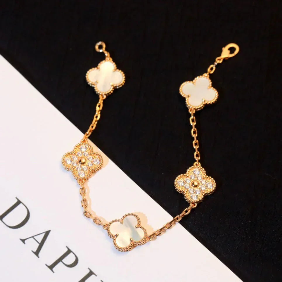 [⭐Glow Muse]CLOVER WHITE PEARL MOP 5 MOTIF BRACELET COLLECTION