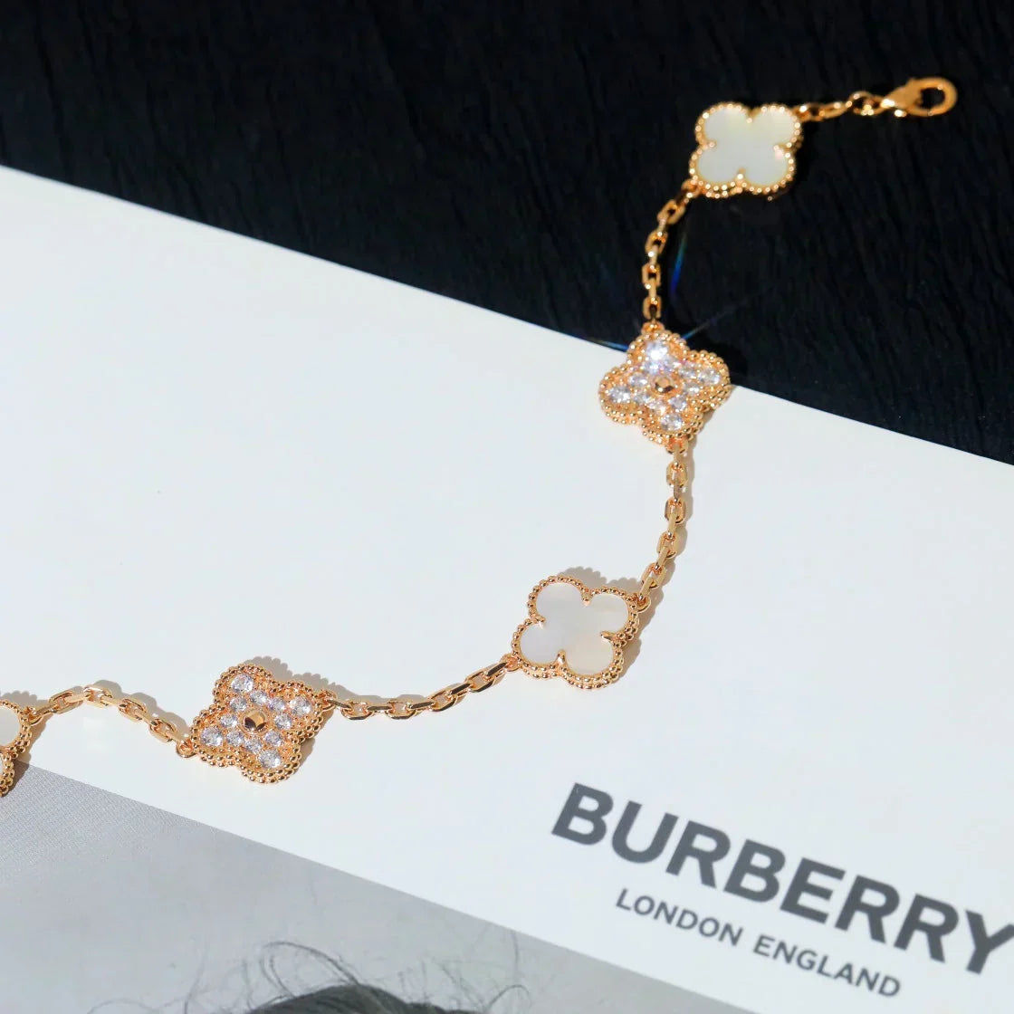 [⭐Glow Muse]CLOVER WHITE PEARL MOP 5 MOTIF BRACELET COLLECTION