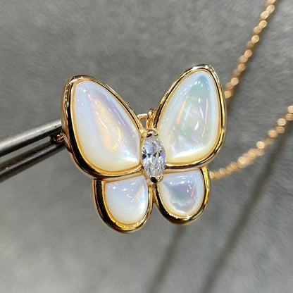 [Glow Muse]BUTTERFLY MOP DIAMOND NECKLACE