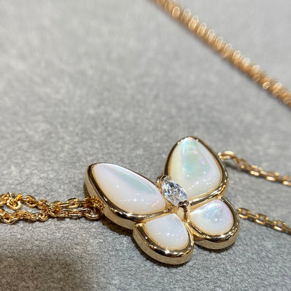[Glow Muse]BUTTERFLY MOP DIAMOND NECKLACE