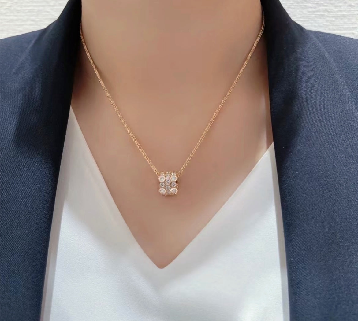 [Glow Muse]BEE LOVE DIAMOND PAVED 3 ROW NECKLACE