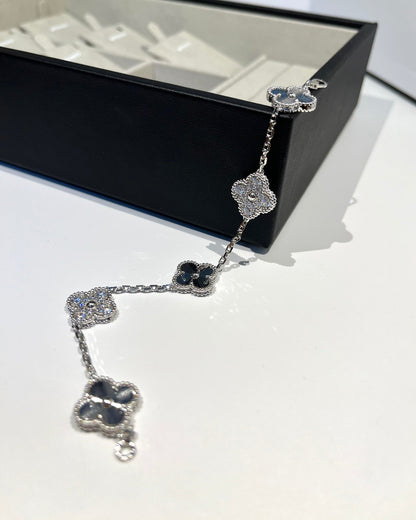 [Glow Muse] CLOVER 5 MOTIF LASER BRACELET COLLECTION