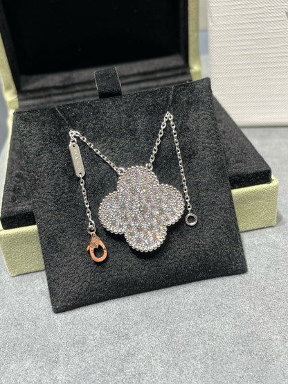 [Glow Muse]CLOVER 25MM LARGE PENDANT DIAMOND PAVED SILVER NECKLACE