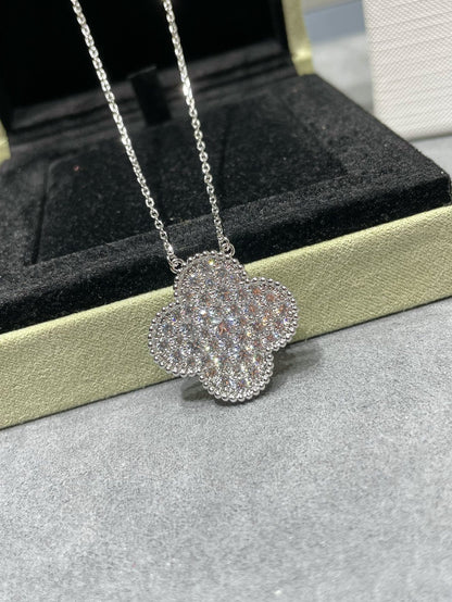 [Glow Muse]CLOVER 25MM LARGE PENDANT DIAMOND PAVED SILVER NECKLACE