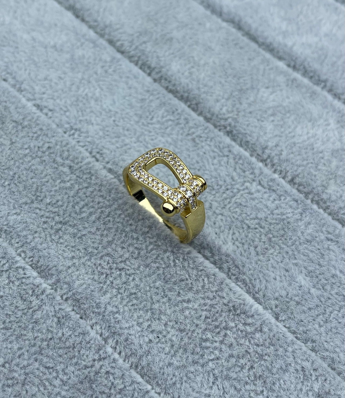 [Glow Muse]Wide Hoof-Shaped Diamond-Studded Ring