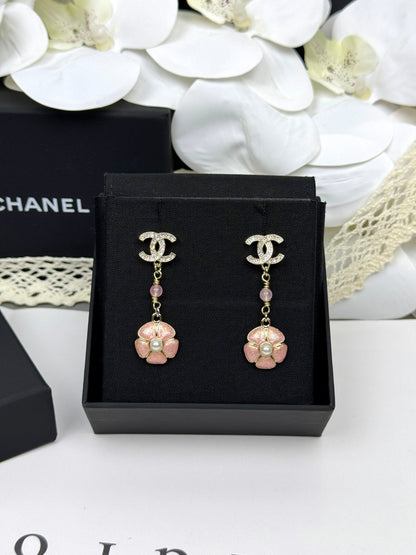 [Glow Muse]26C Pink Camellia Enamel Pendant with Double C Earrings