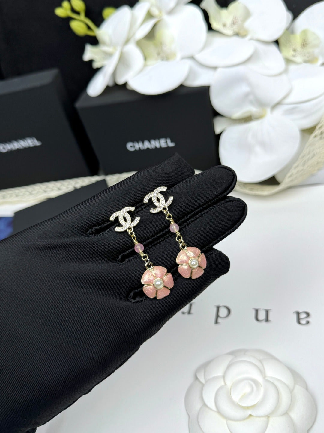 [Glow Muse]26C Pink Camellia Enamel Pendant with Double C Earrings