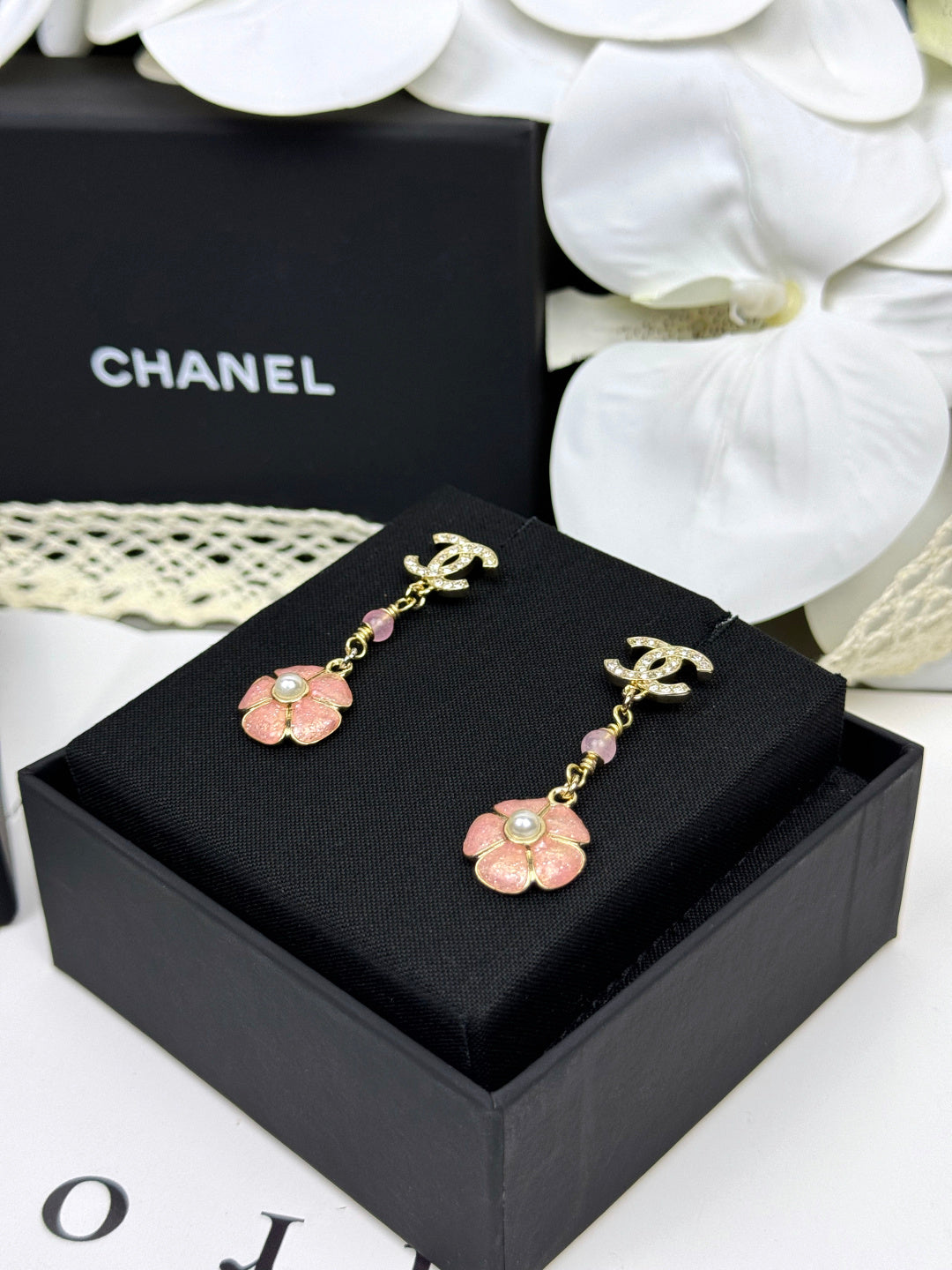 [Glow Muse]26C Pink Camellia Enamel Pendant with Double C Earrings