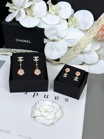 [Glow Muse]26C Pink Camellia Enamel Pendant with Double C Earrings