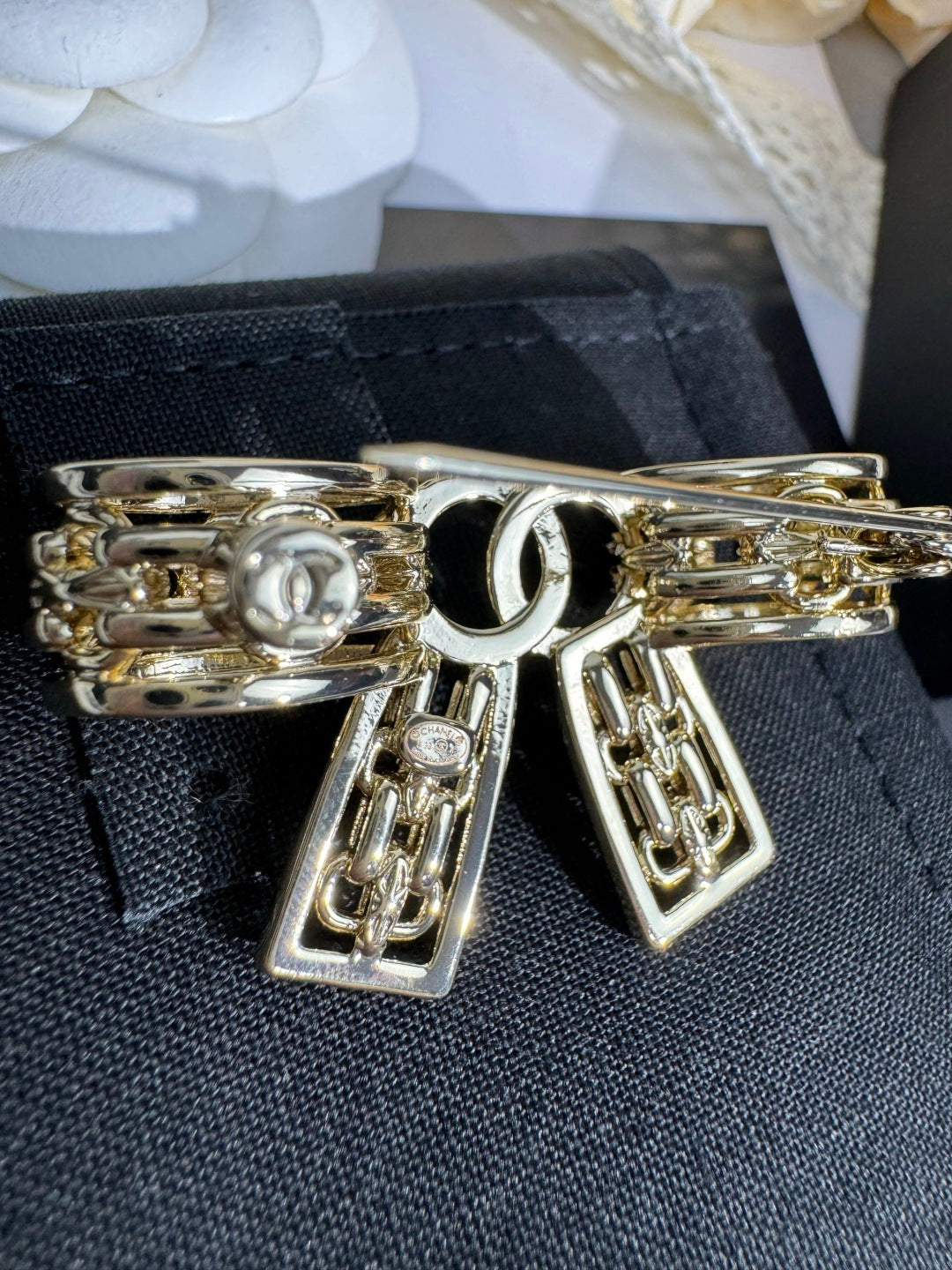 [Glow Muse]25K Hollow Bow Brooch