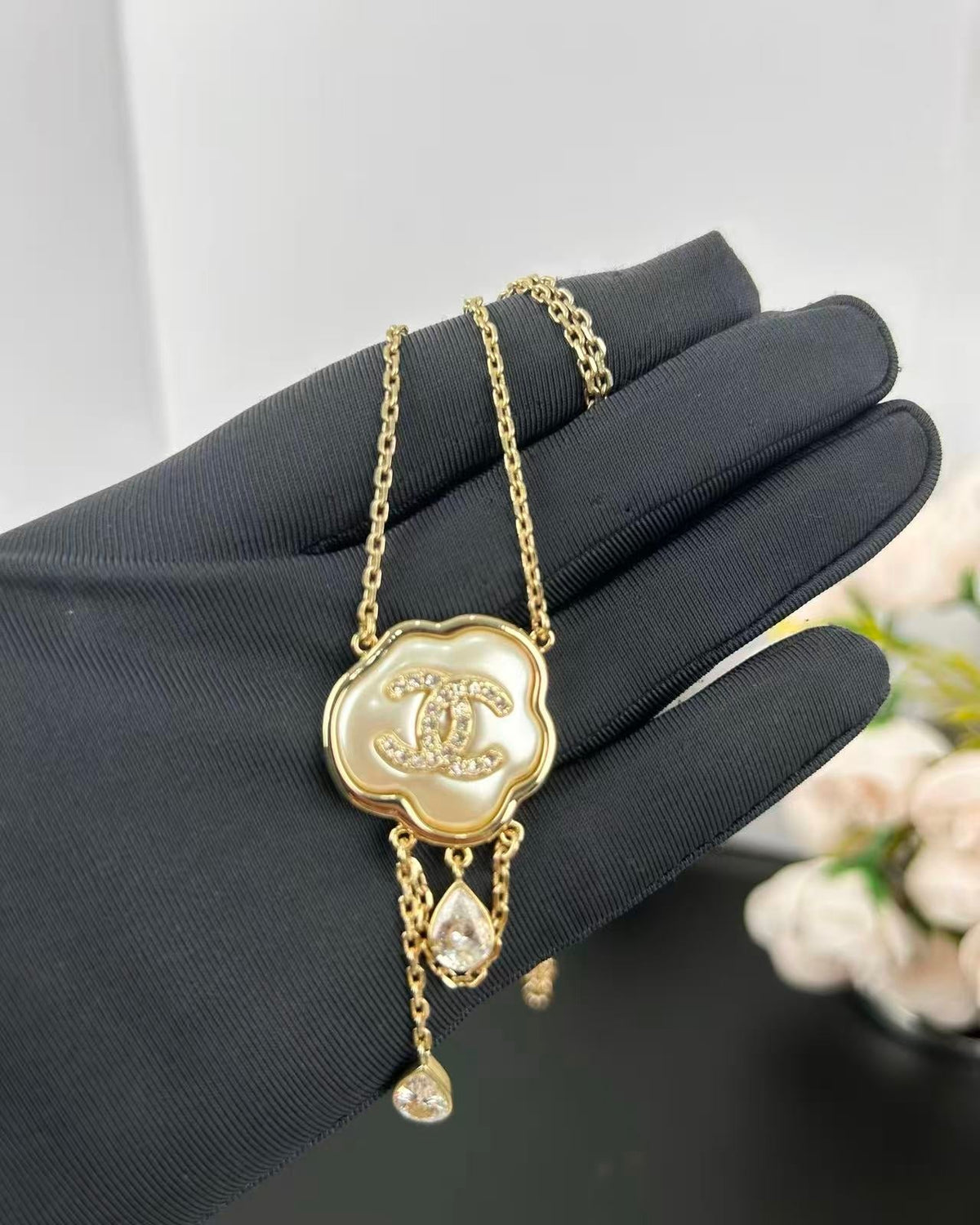 [Glow Muse]Cloud Pearl Mother-of-Pearl Diamond Chain Pendant Necklace