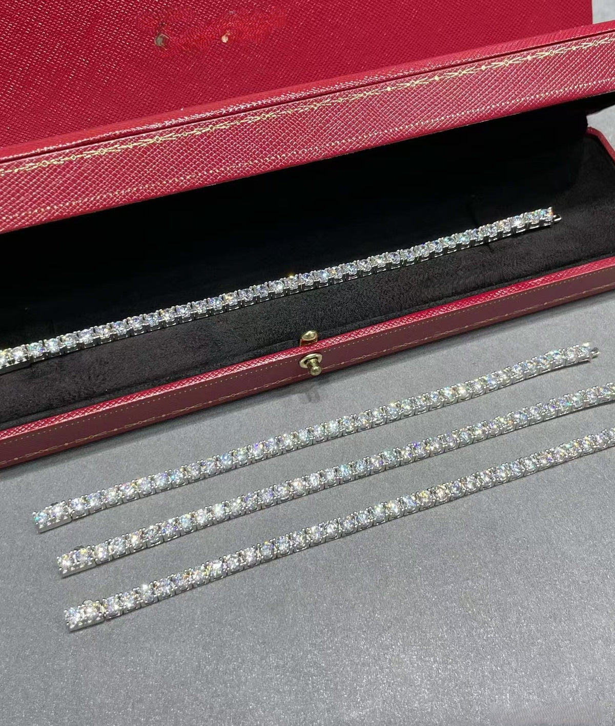 [Glow Muse jewelrys]TENNIS BRACELET WITH FULL DIAMOND SETTING