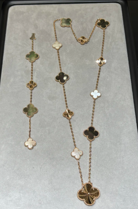 [Glow Muse]DETACHABLE CLOVER 15(11+4) FLOWER SILVER NECKLACE SET