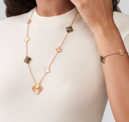[Glow Muse]DETACHABLE CLOVER 15(11+4) FLOWER SILVER NECKLACE SET