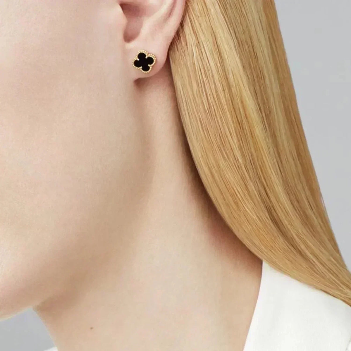 [Glow Muse]CLOVER MINI 9.5MM BLACK MOP EARRINGS