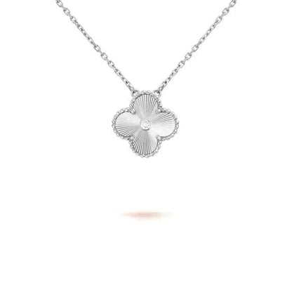 [Glow Muse]CLOVER  15MM DIAMOND LASER NECKLACE SILVER
