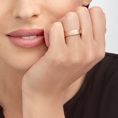 [Glow Muse]ZERO 1 ESSENTIAL PINK GOLD BAND WITH DIAMONDS RING