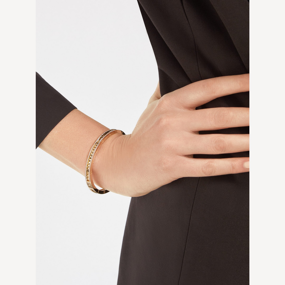 [Glow Muse]ZERO 1 SPIRAL AND PAVED DIAMOND GOLD BRACELET