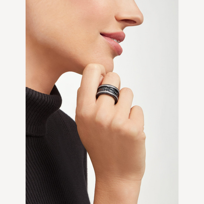 [Glow Muse]ZERO 1 ROCK FOUR-BAND BLACK CERAMIC WITH STUDDED SPIRAL AND PAVED DIAMONDS RING