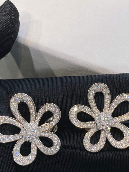 [⭐Glow Muse]FLOWERLACE EARRINGS FULL DIAMONDS