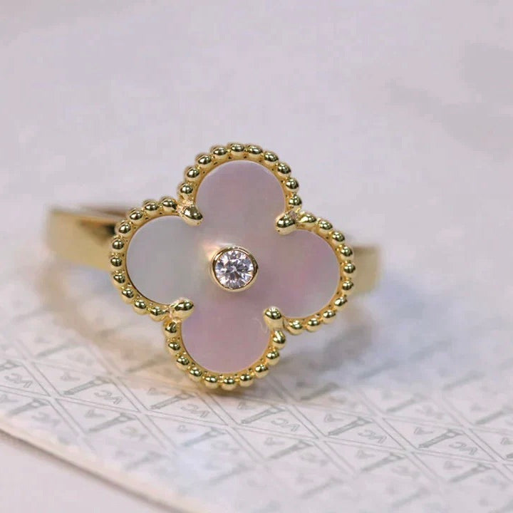 [Glow Muse]CLOVER PINK MOP RING GOLD DIAMOND