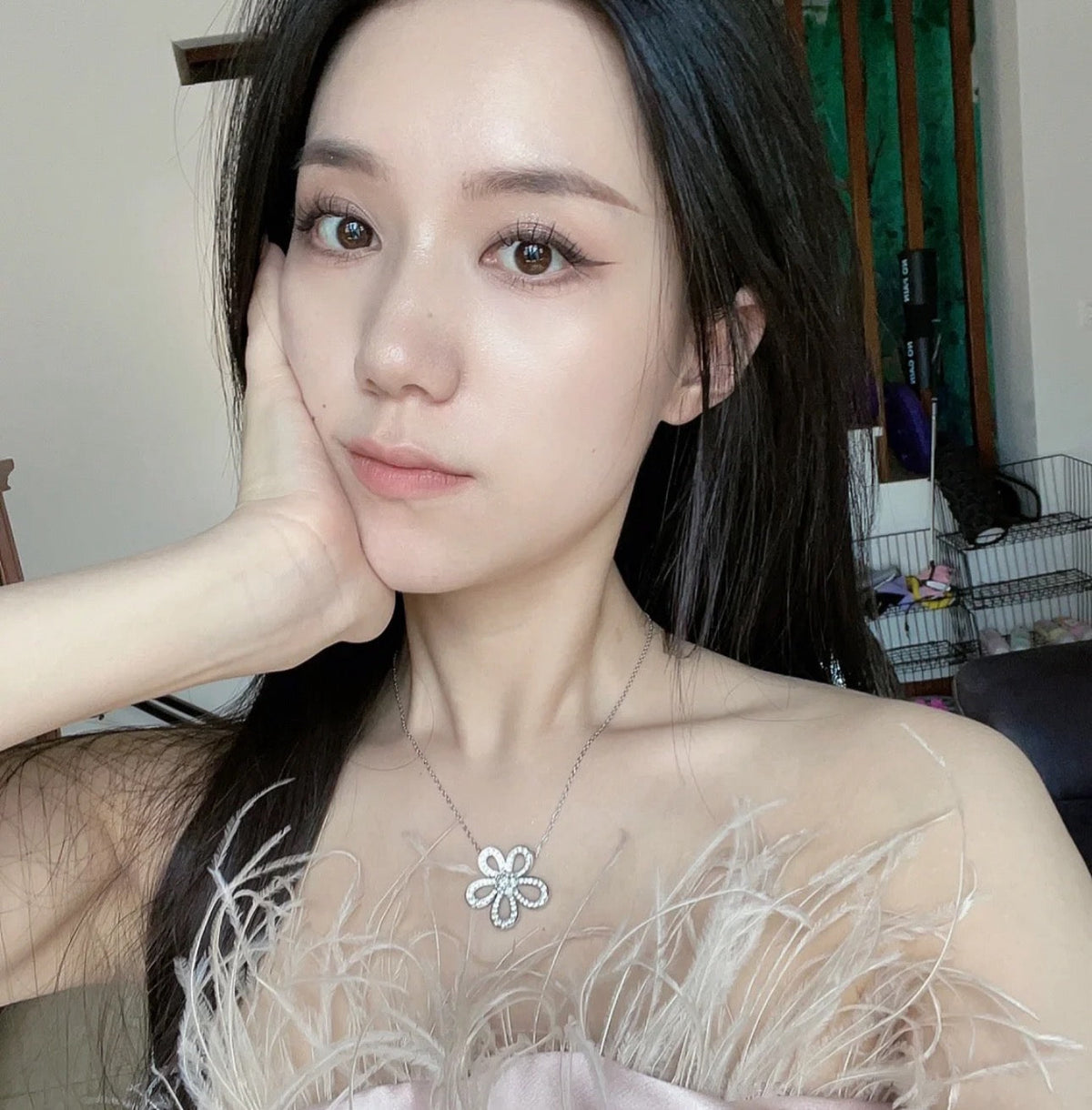 [⭐Glow Musel]FLOWERLACE NECKLACE FULL DIAMONDS