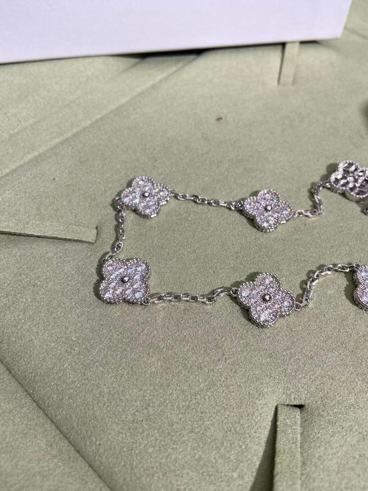 [Glow Muse Jewelry]CLOVER 10 MOTIFS  FULL DIAMOND NECKLACE