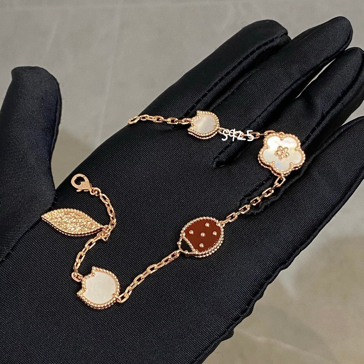 [Glow Muse]LUCKY SPRING 5 MOTIF BRACELET