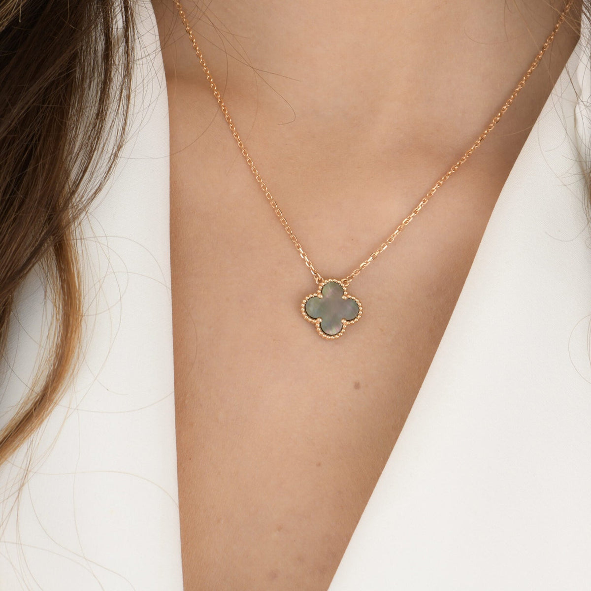 [Glow Muse]CLOVER 15MM  GRAY MOTHER OF PEARL NECKLACE