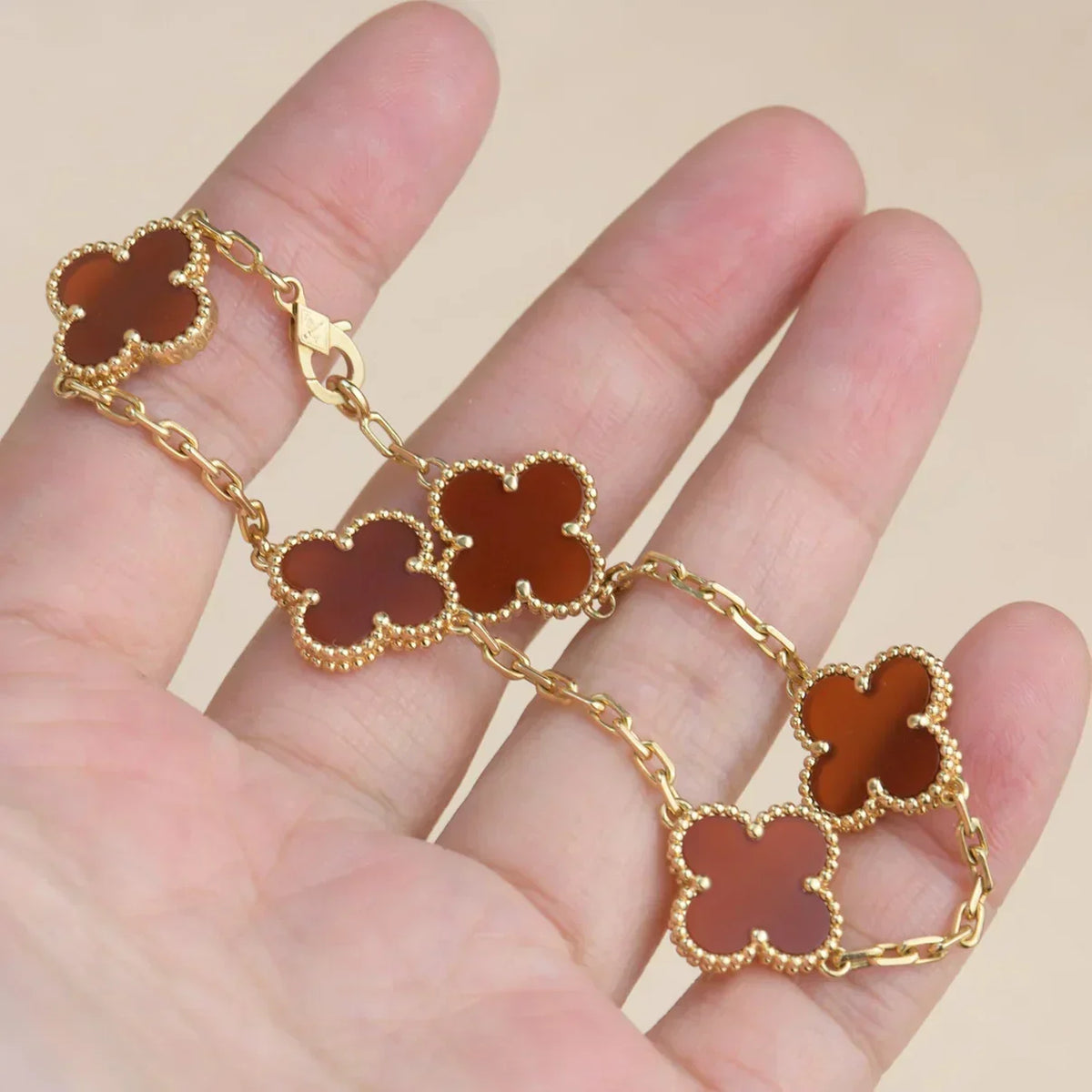 [⭐Glow Muse] CLOVER 5 MOTIF RED CORNELIAN BRACELET COLLECTION