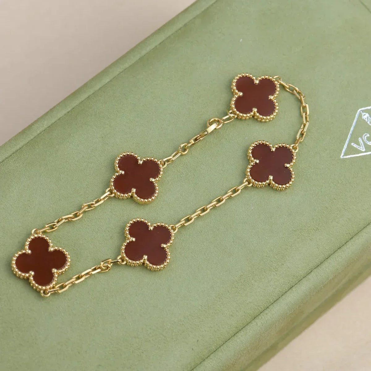 [⭐Glow Muse] CLOVER 5 MOTIF RED CORNELIAN BRACELET COLLECTION