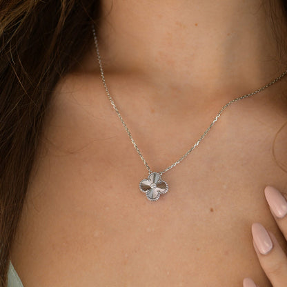 [Glow Muse]CLOVER  15MM DIAMOND LASER NECKLACE SILVER