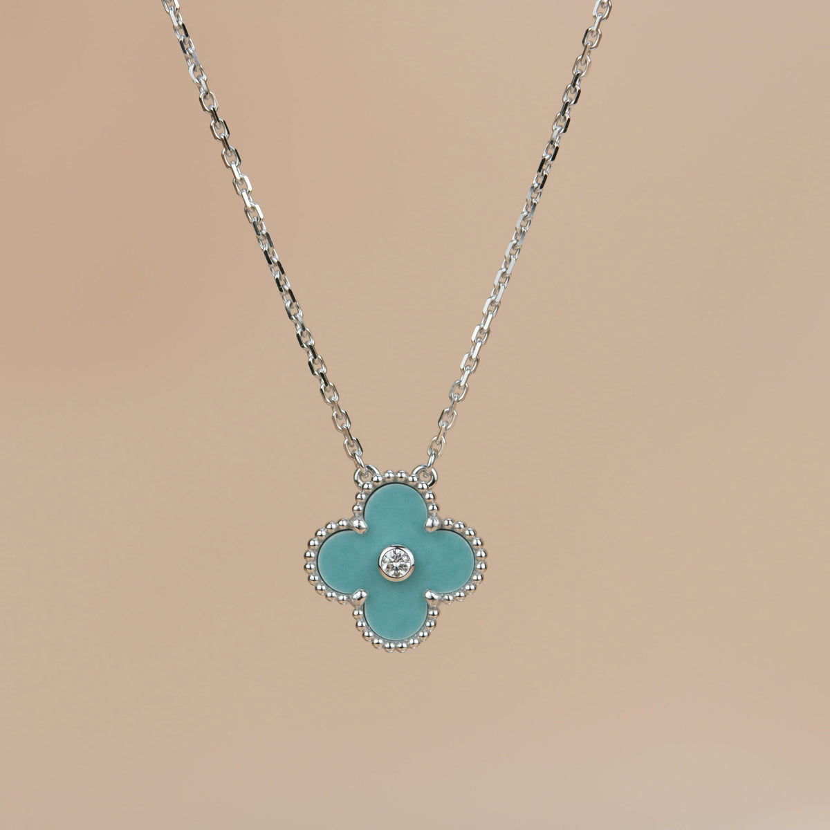 [Glow Muse]CLOVER 15MM DIAMOND SVRES PORCELAIN  NECKLACE SILVER