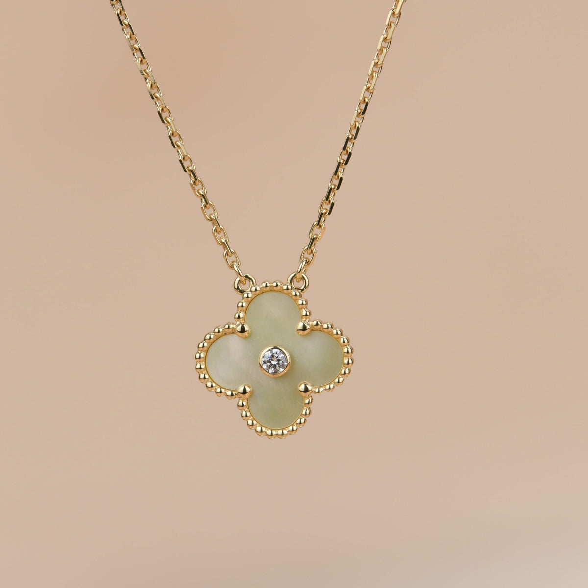 [Glow Muse]CLOVER 15MM DIAMOND GOLD MOTHER OF PEARL NECKLACE