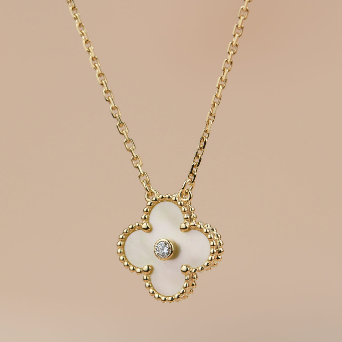 [Glow Muse]CLOVER 15MM DIAMOND GOLD MOTHER OF PEARL NECKLACE