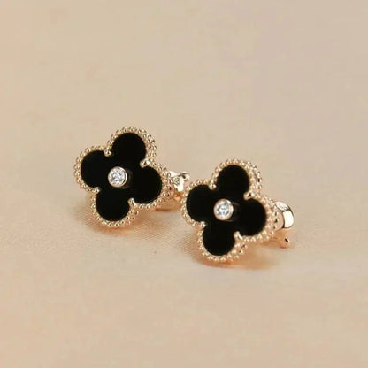 [Glow Muse]CLOVER MEDIUM 1 MOTIFS ONYX DIAMOND EARRINGS