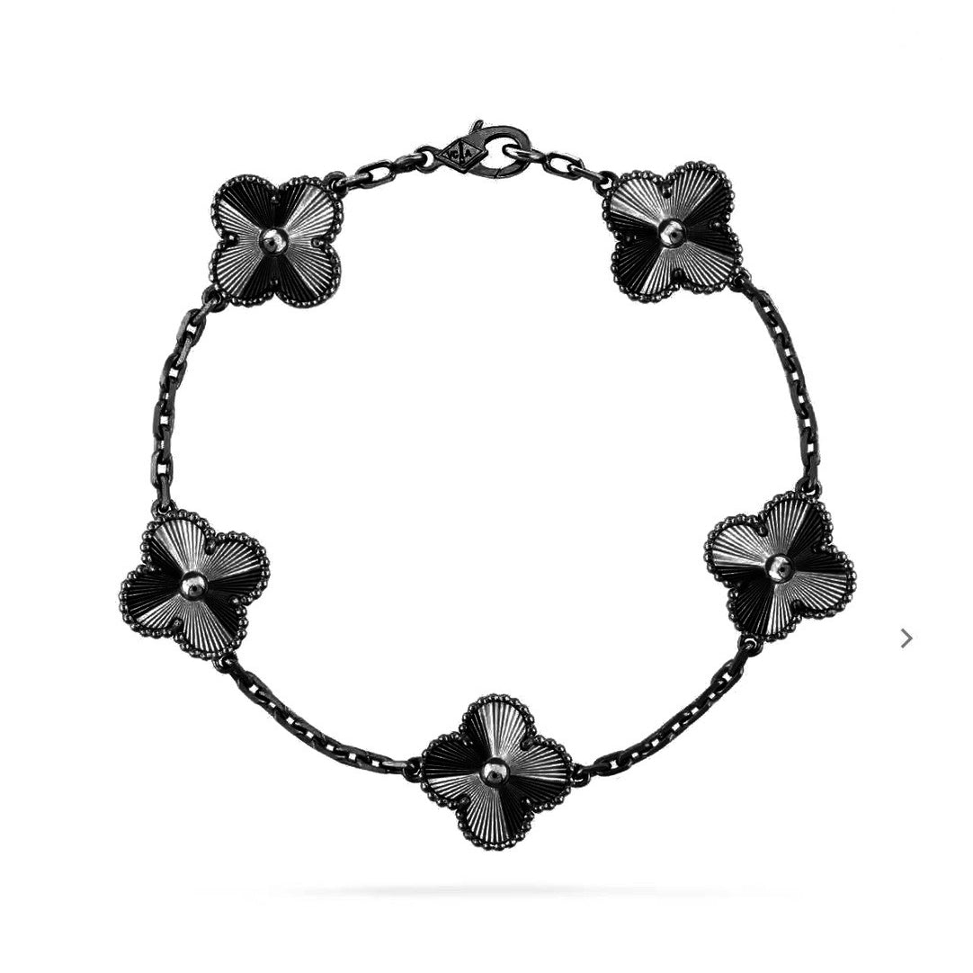 [Glow Muse]CLOVER 5 MOTIF BLACK BRACELET