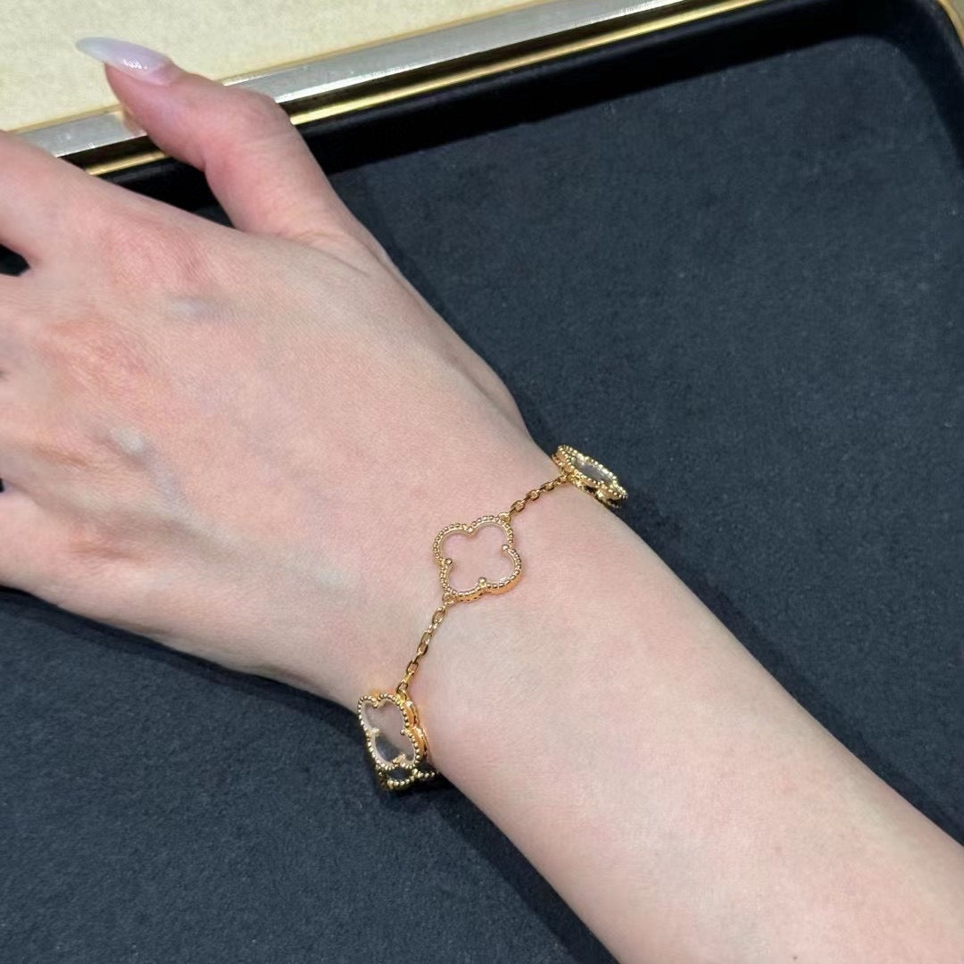 [Glow Muse]CLOVER 5 MOTIF ROCK CRYSTAL BRACELET