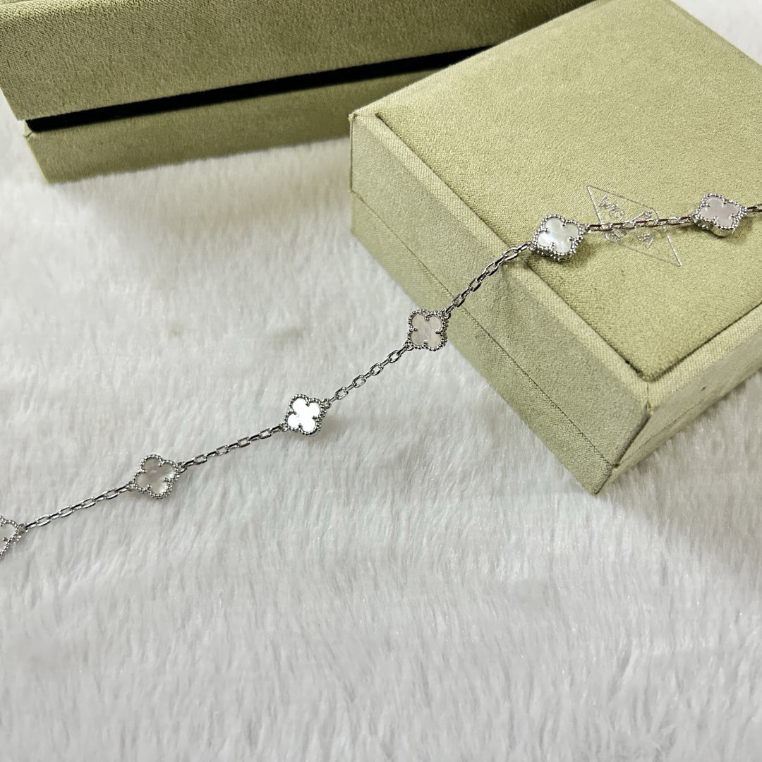 [Glow Muse]CLOVER 6 MOTIF WHITE MOP BRACELET