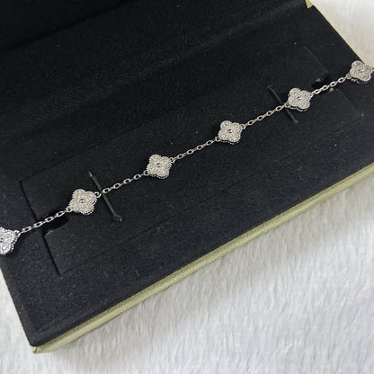 [Glow Muse]CLOVER 6 MOTIF DIAMOND BRACELET