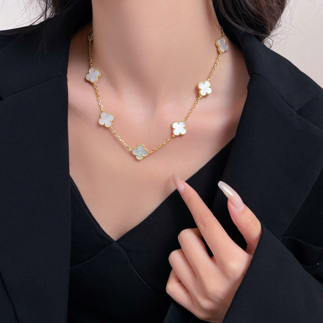 [Glow Muse]CLOVER 10 MOTIFS WHITE MOTHER OF PEARL NECKLACE