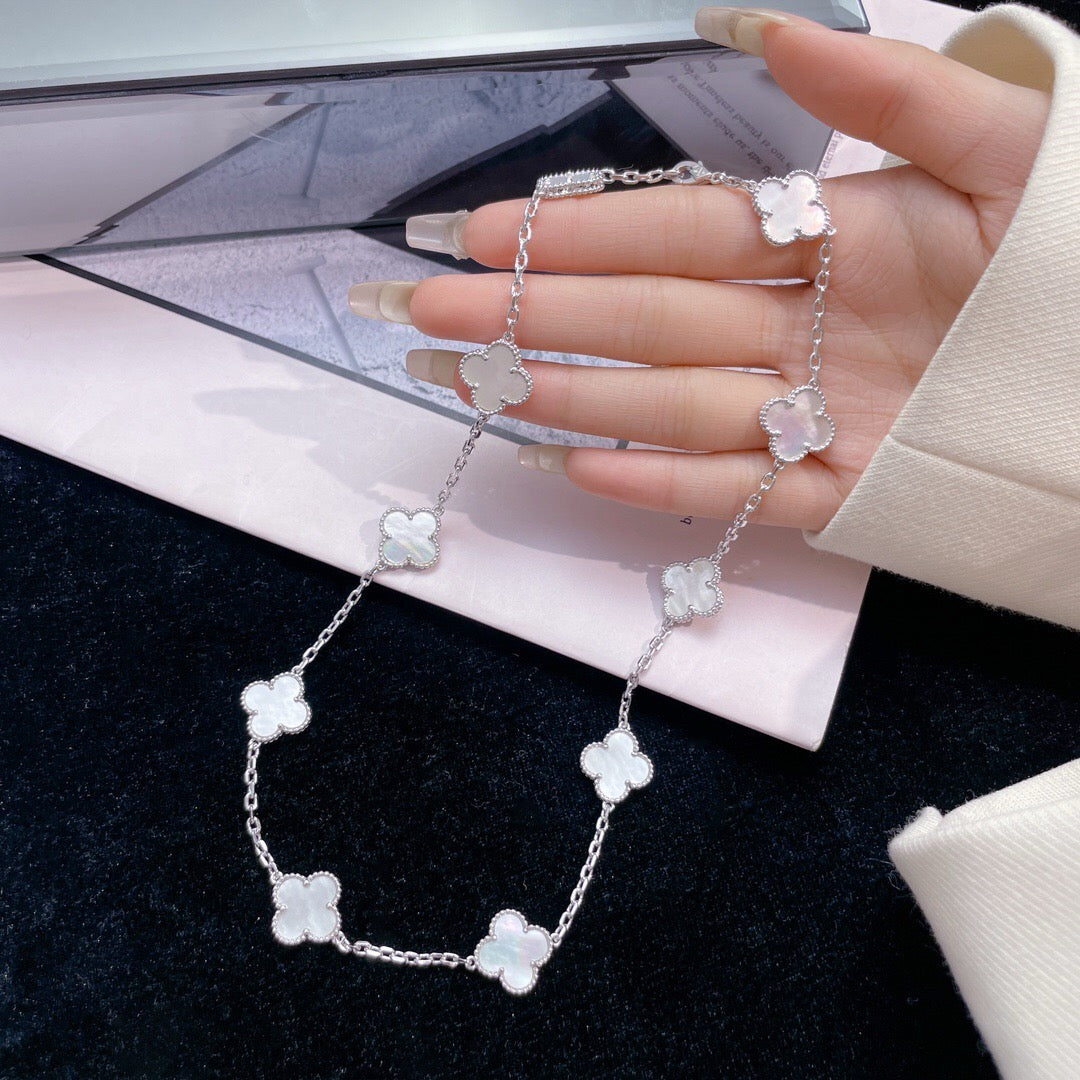[Glow Muse]CLOVER 10 MOTIFS WHITE MOTHER OF PEARL NECKLACE