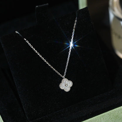 [Glow Muse]CLOVER MINI 9.5MM PENDANT DIAMOND NECKLACE